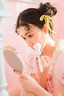 空难后的一男六女全集